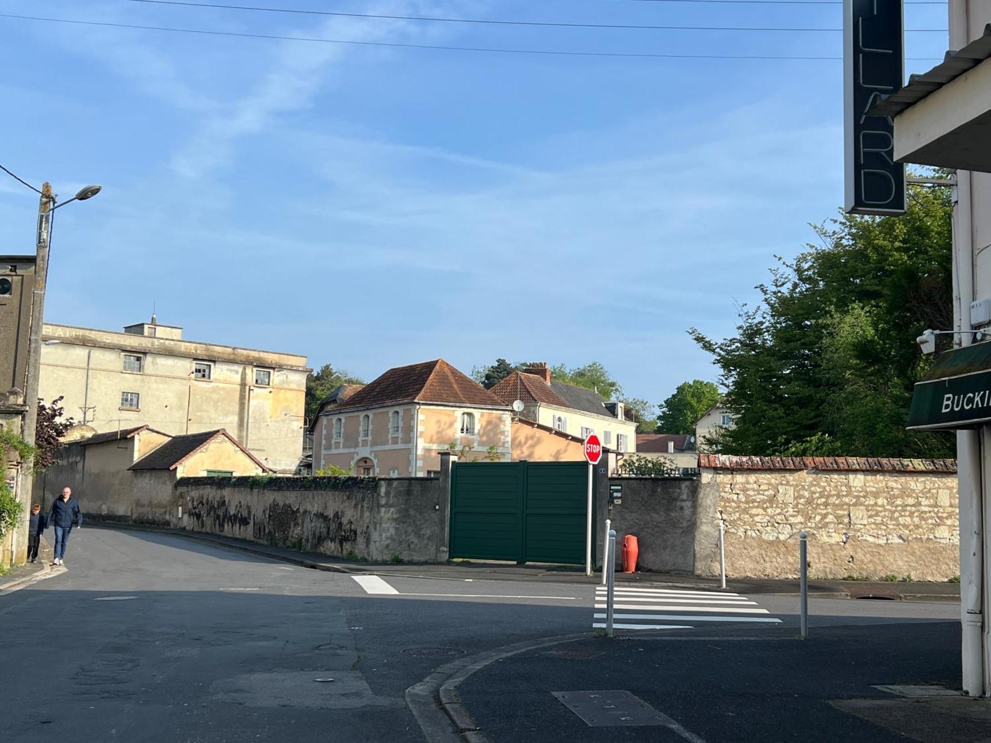 Studios Cozy 2A4 Pers Avec Jardin I Proche Futuroscope Châtellerault Kültér fotó